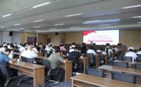 铜陵市第二人民医院开展树立和践行正确政绩观专题党课