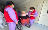 爱心传递从“头”开始——康复医学科“志愿服务日”活动