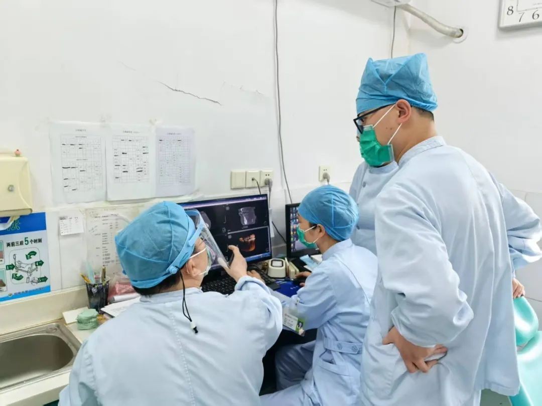 学业牙齿两不误！市二院口腔科周末专线+专家会诊，护牙更高效