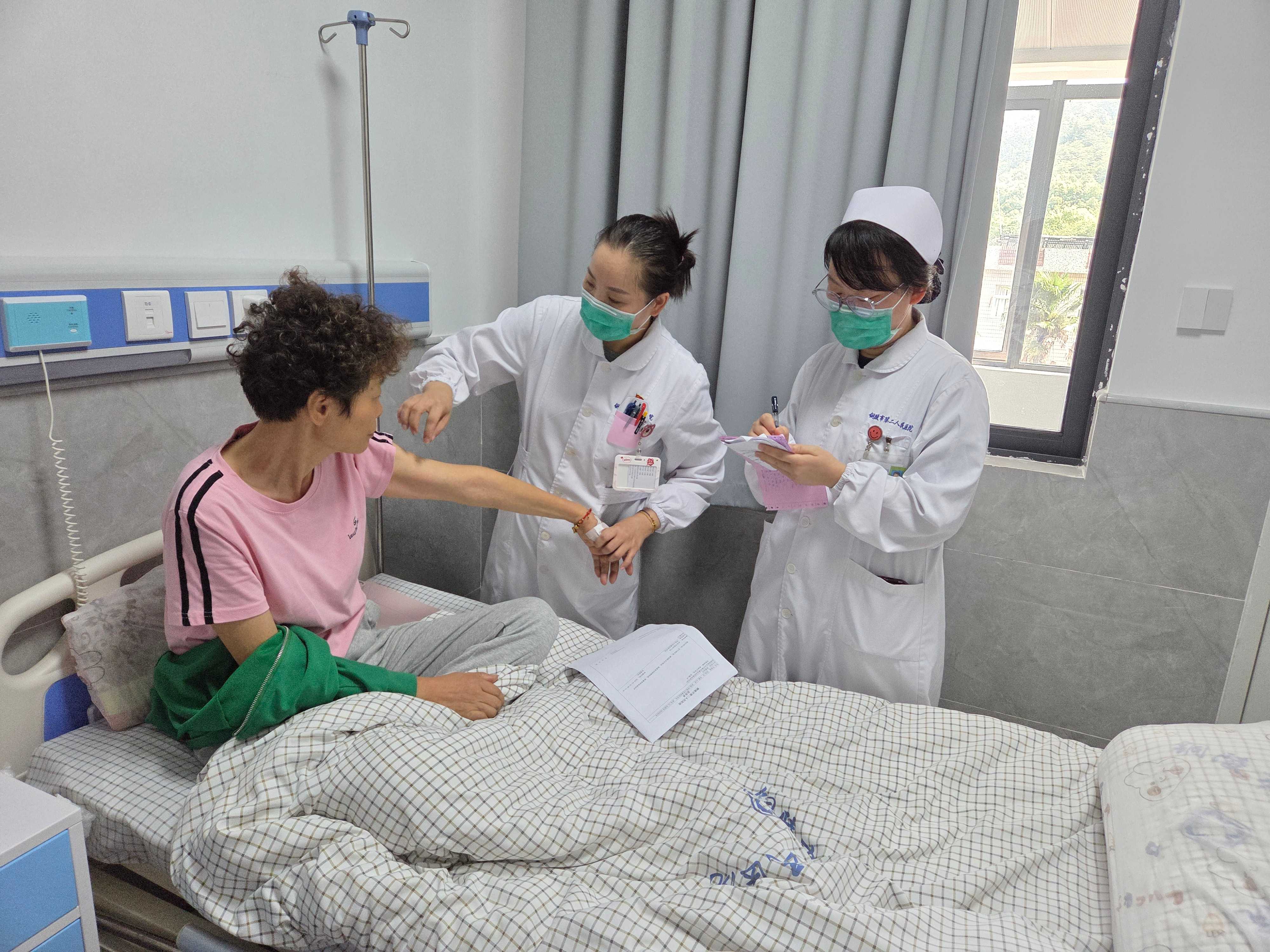 创新诊疗，关怀至上：呼吸危重症中西医协同会诊，为健康呼吸“加码”